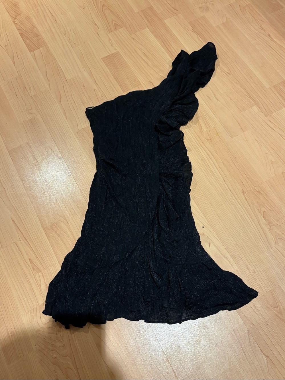 Mable Black One-Shoulder Ruffle Dress